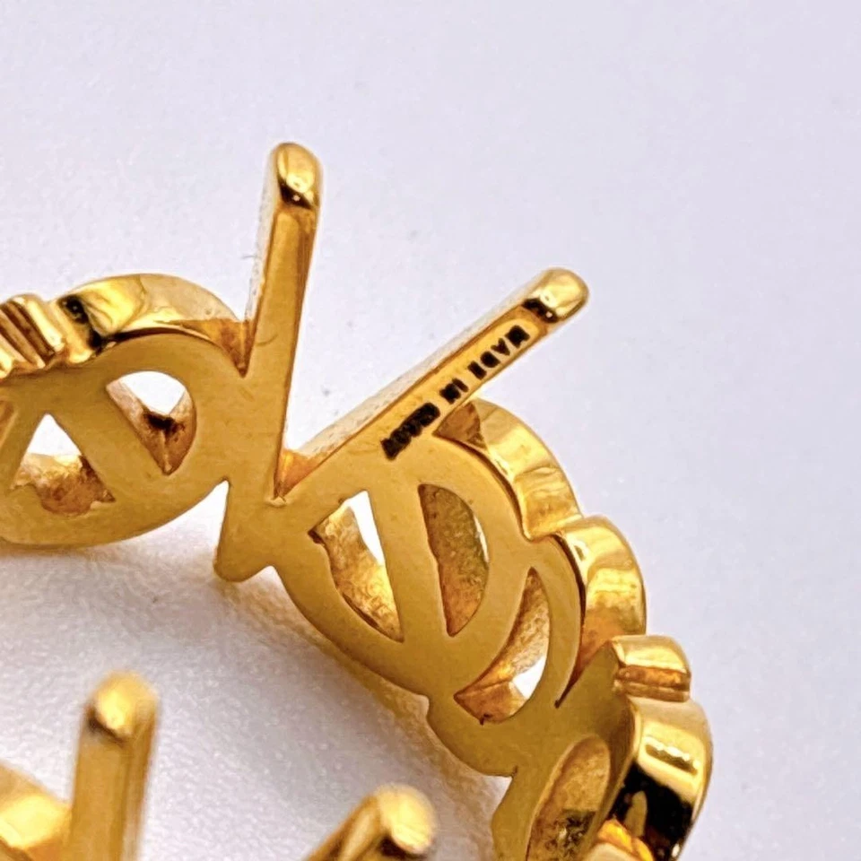 Anillo Gianni Versace Talla 5 Logo Grabado Diseño Vintage Tono Dorado De Japón Foto 3 de 4