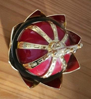 SS19 Supreme Crown Air Freshener Red Gold Plastic Accessory Car