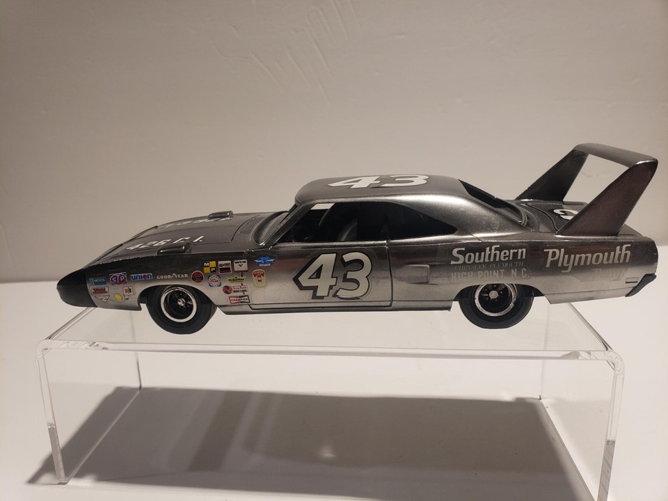 Kenner SSP Super Stocker Petty Nascar Plymouth Superbird Road Runner