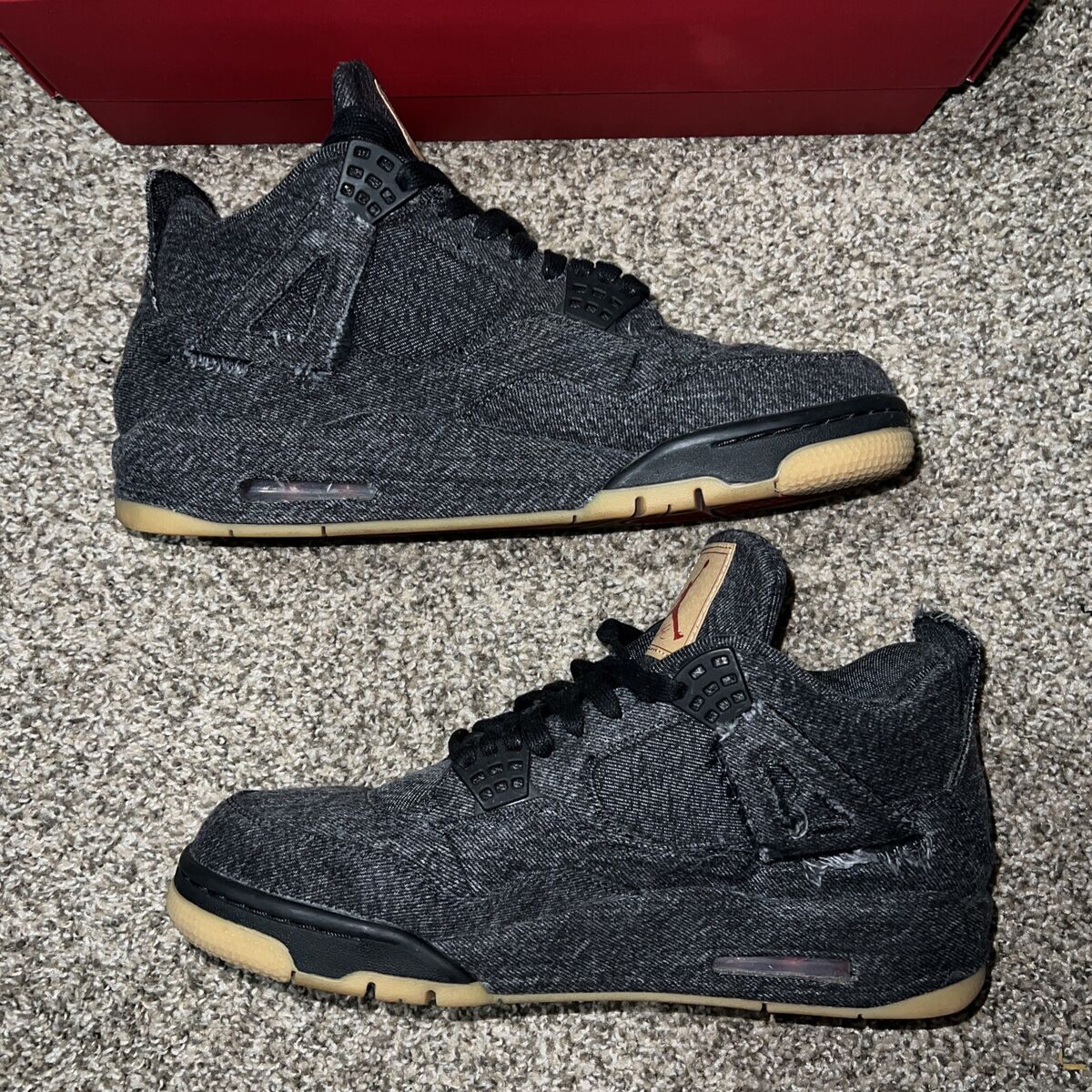 Size 10.5 - Levi's x Air Jordan 4 Retro Black Denim Size 10.5 - Levi's x Air Jordan 4 Retro Black Denim