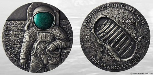 2019 Cameroon, MOON LANDING, 3oz Silver 3000 Francs - Picture 1 of 2