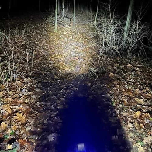 Ultra Bright LED Hi/Low Headlight Bulb for Yamaha XVS650AT V Star Silverado: USA - Picture 10 of 12