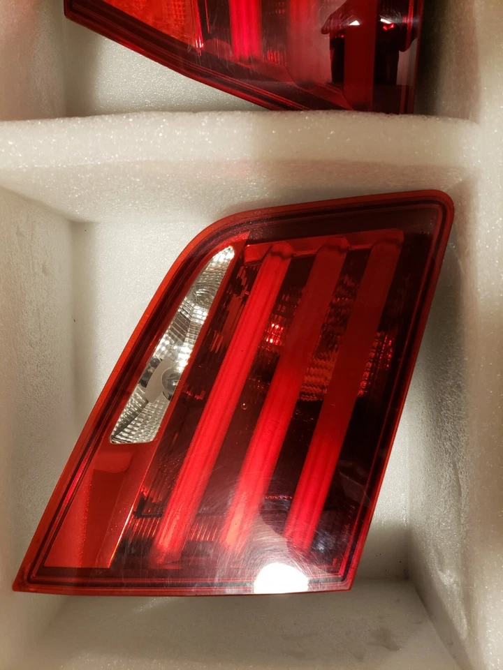 Conjunto de lanterna traseira interna e externa para BMW 528i/535i/550i xdrive 2011-2013  - Imagem 3 de 4