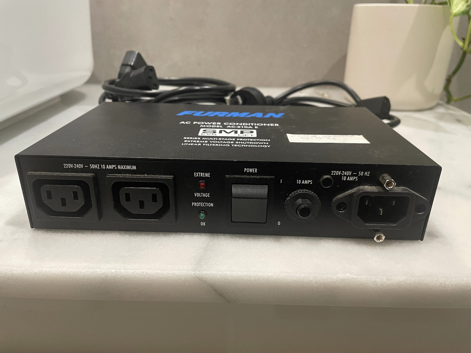 Furman AC 210 A E Compact Power Conditioner For Parts 654061028253 eBay
