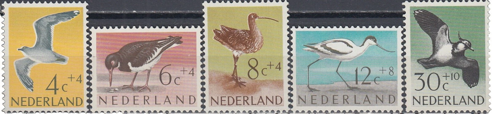 Марки Нидерландов и колоний с птицами