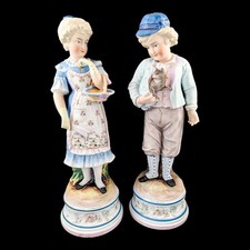 Paar gro&szlig;e antike franz&ouml;sische Biskuitporzellan Figuren aus dem 19. Jahrhundert
