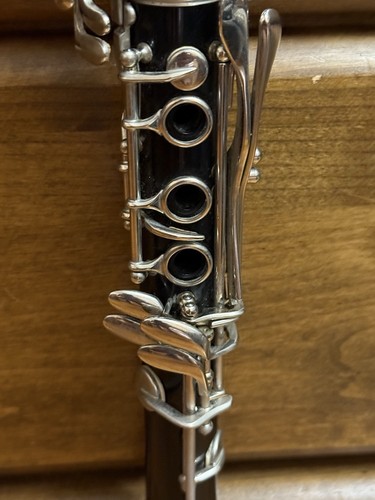Bundy Selmer Resonite Bb Clarinet with Case – Student Model USA - Picture 5 of 9