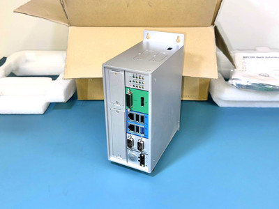 New Nexcom NIFE-200 Industrial Computer Fanless Industrial PC