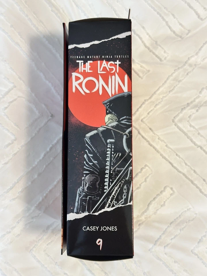 TMNT Ultimate Last Ronin Casey Jones w/ Stunning Remarque & COA By Kevin Eastman - Image 4 of 4