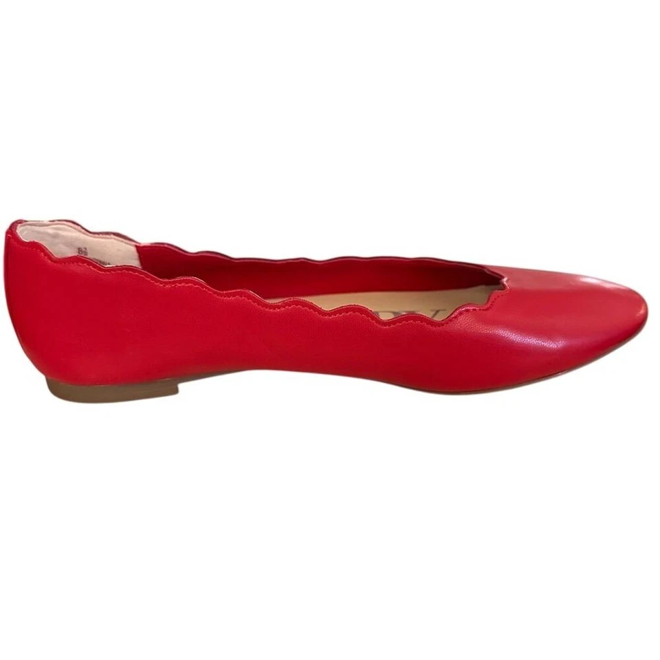 Sam & Libby Women's Red Scalloped Ballet Flats Size 8.5 Casual Shoes - Image 4 of 4