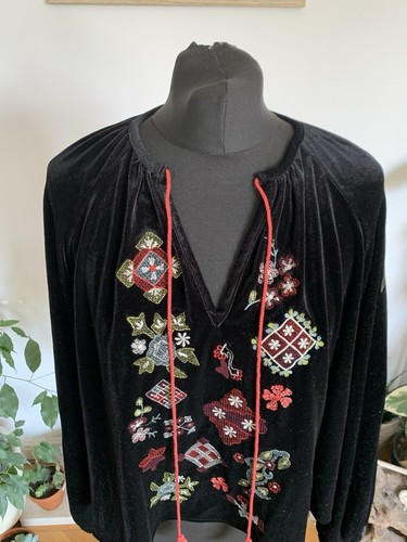 Zara Black Velvet Embroidered Blouse Shirt Top - Small - Bloggers Fav Tunic - Picture 3 of 14