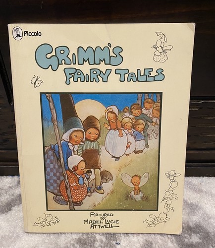 Grimm’s Fairy Tales Paperback Book 1977 Vintage
