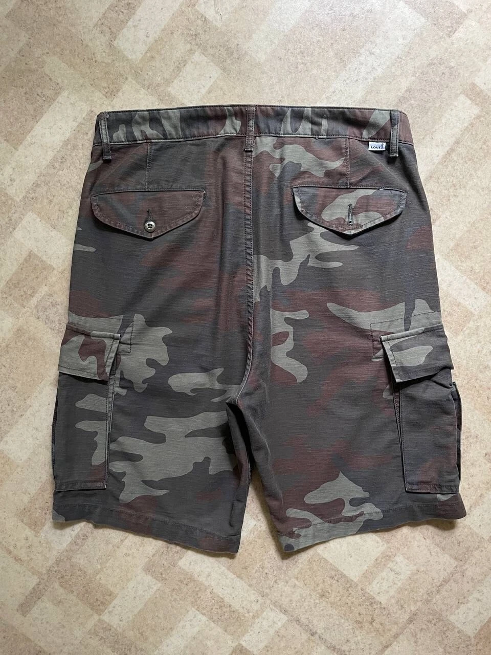 Levis Baggy Y2K Camo Camouflage Cargo Work Shorts USA size 31
