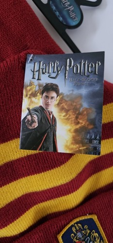 Harry Potter Beanie & Scarf Set - Hogwarts Cosplay Winter Wear - Picture 4 of 6