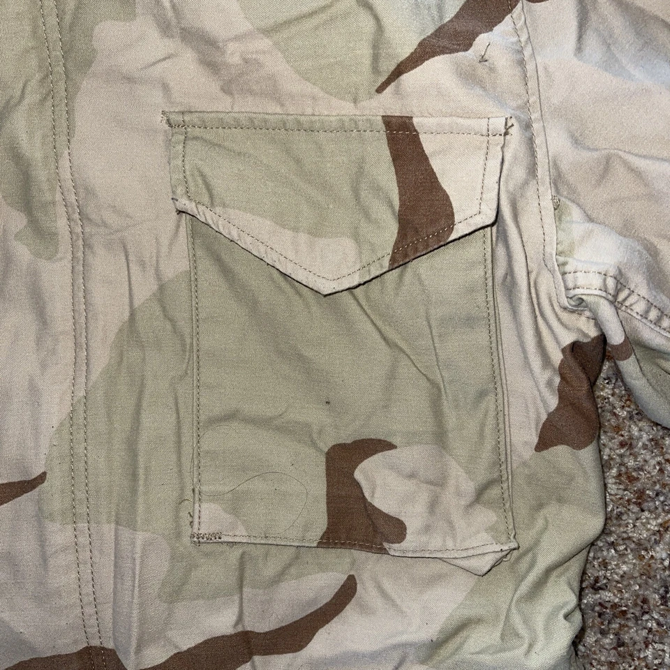 Vintage US Military Issue Field Cold Weather Desert Jacket Size Medium Long Mens - Image 2 of 4