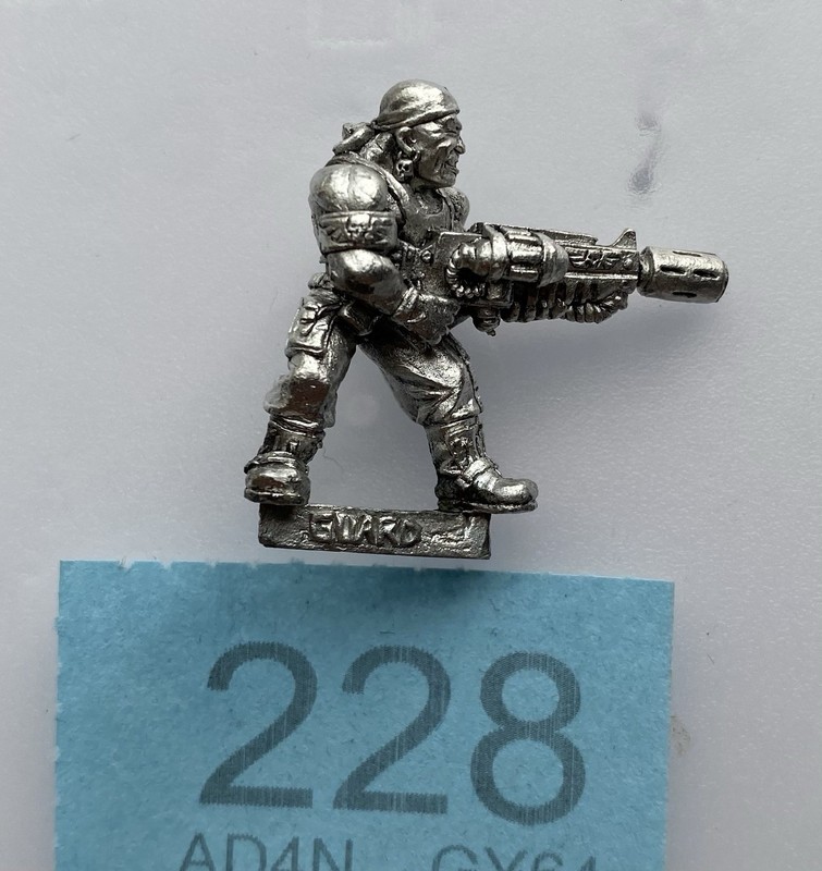 40k 2nd Ed, Imperial Guard Catachan W/ Melta-gun, Citadel 0437/6, Metal OOP