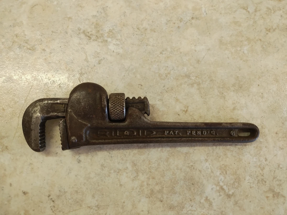 Clé De Plombier Robuste En Acier Rouge Clé à Pipe RIDGID Ancienne 6 Pouces - Marque Ridge Tool Co. USA, Occasion Sans Marque 1 Er Ri