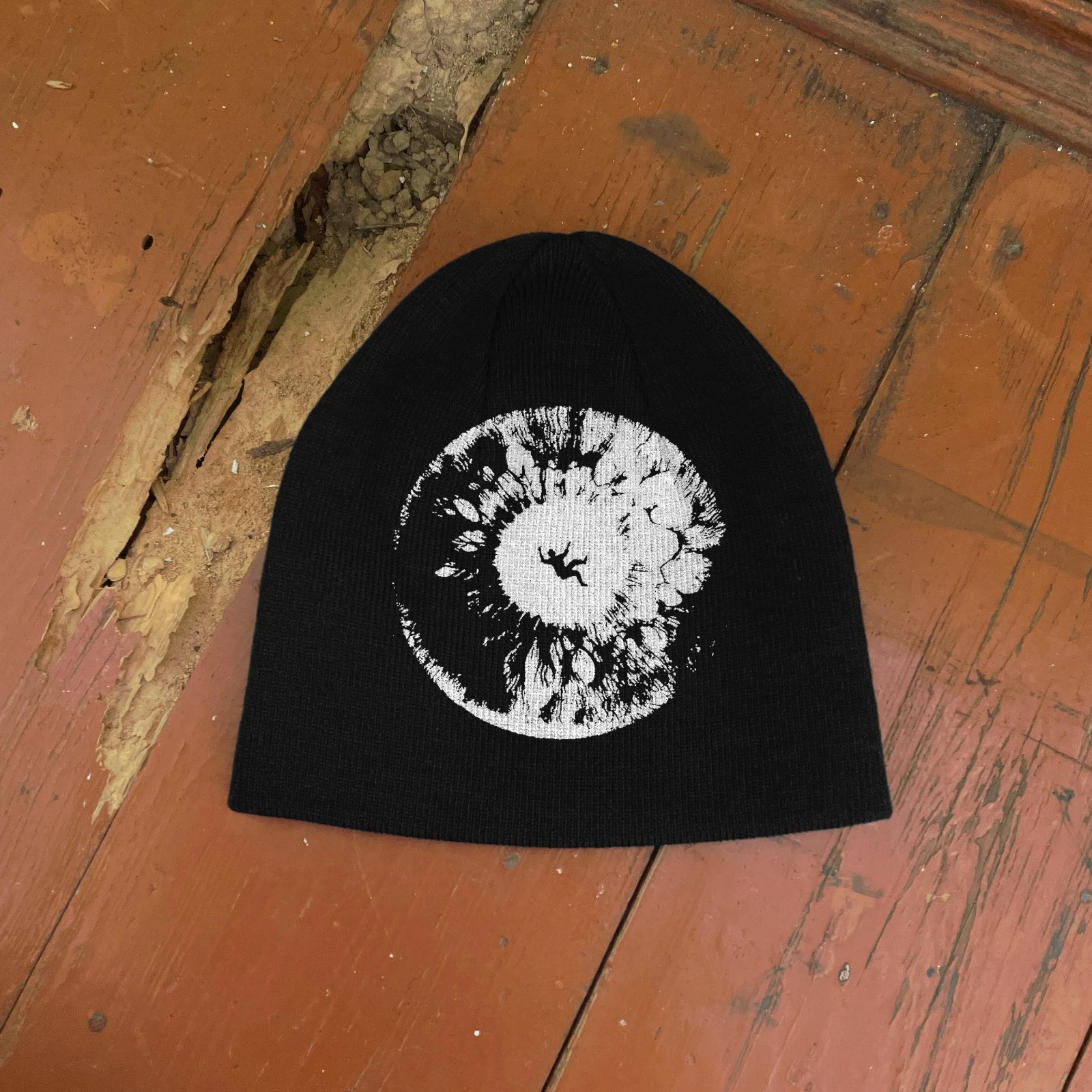 Falling Man Vortex Beanie Hat – Surreal Distressed Dark Grunge Streetwear
Opens in a new window or t
