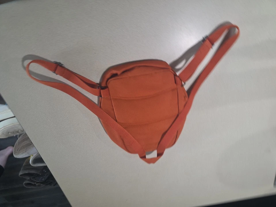 Dark orange carhartt mini backpack, adjustable straps, never used - Image 2 of 4