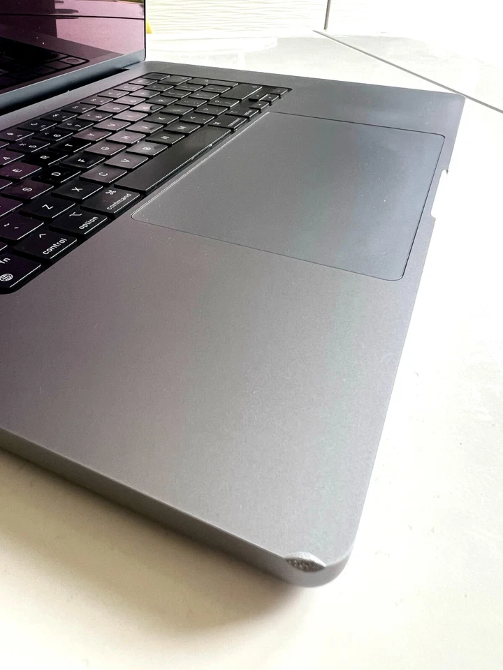 Apple MacBook Pro 16" M1 Pro · 32GB · 2TB, photo 4 of 5