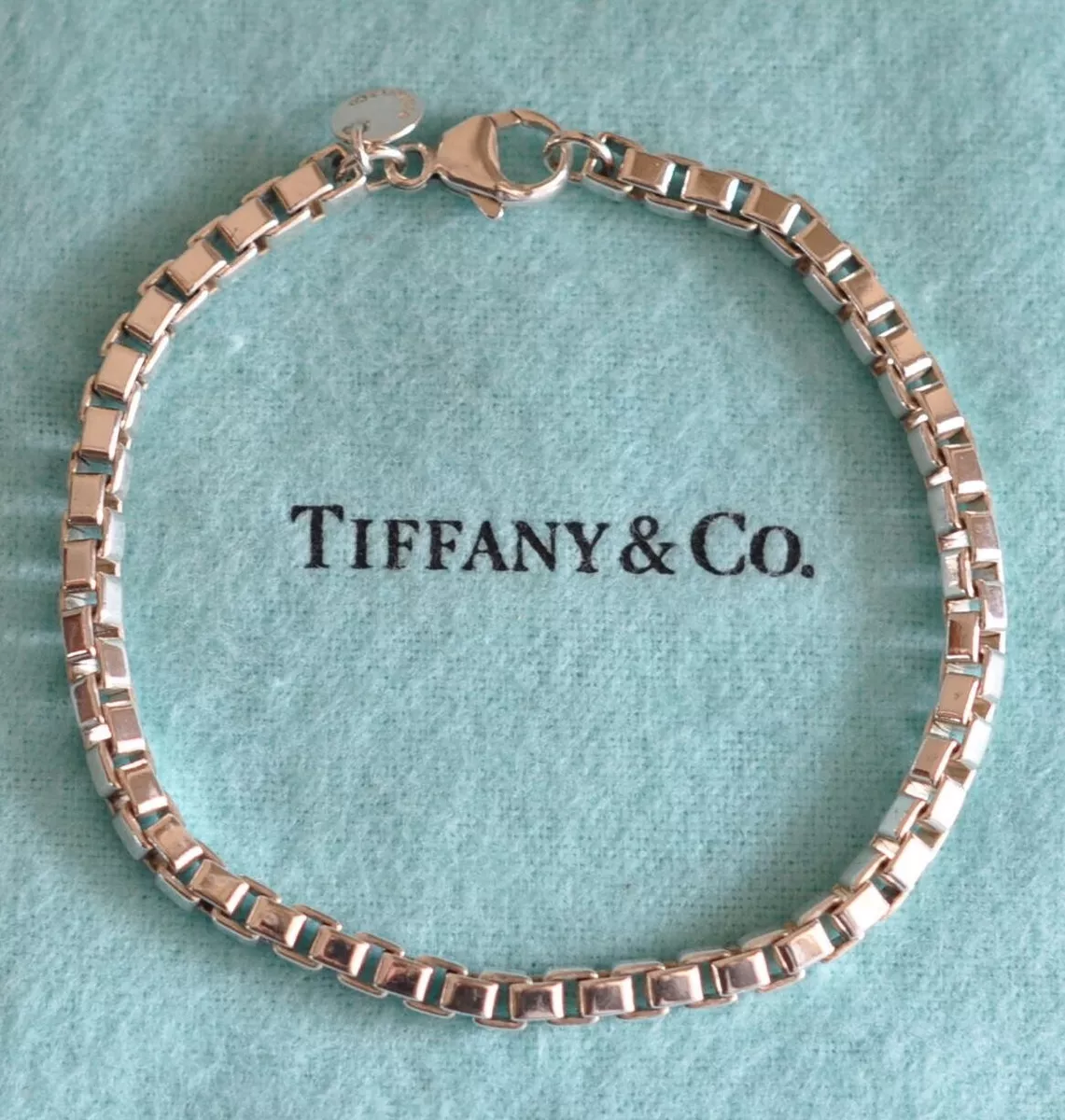 Venetian link bracelet store