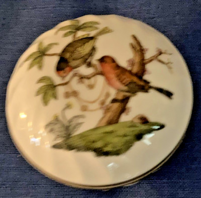 Herand Hungary Rothschild Round Covered Ring Box Hand painted EUC #50
