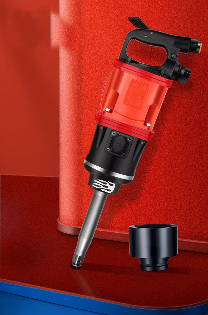 Auto outlet impact wrench