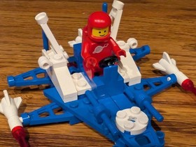 LEGO Space: Tri-Star Voyager (6846), complete, manual, damaged box