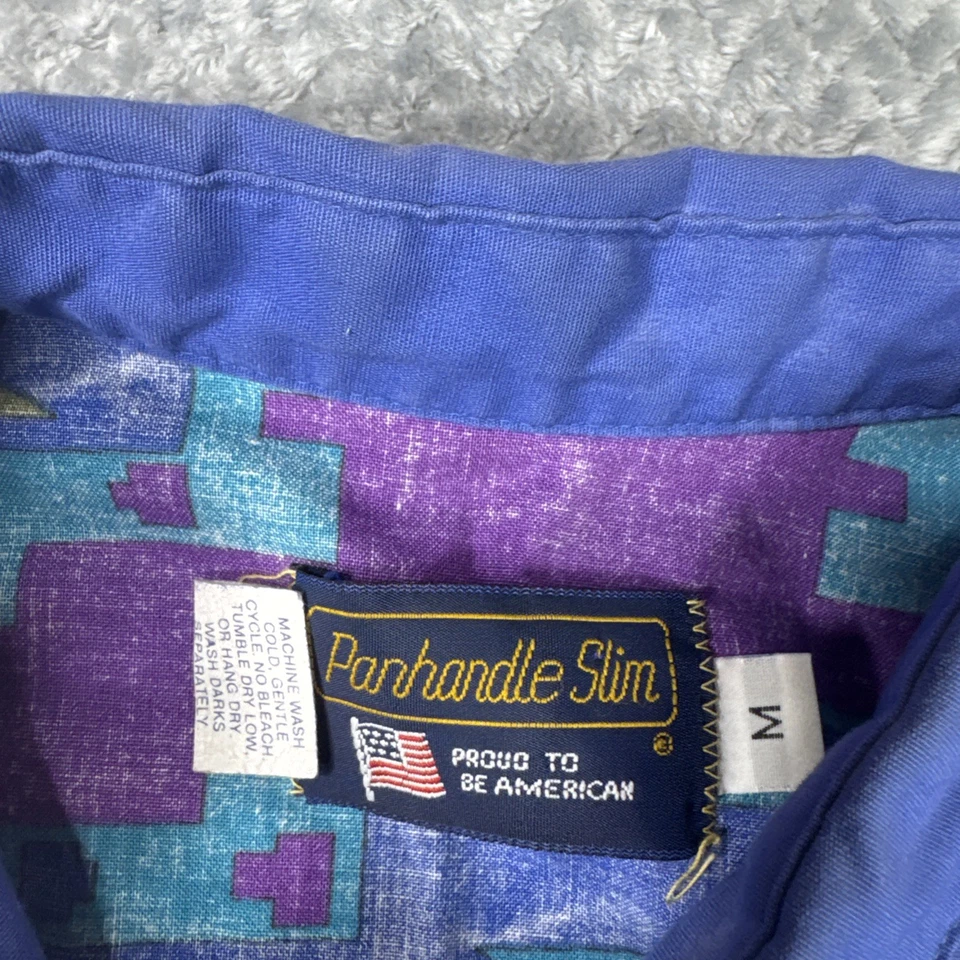 Camisa ajustada Panhandle para mujer mediana suroeste geométrica abotonada años 90 de colección Foto 4 de 4