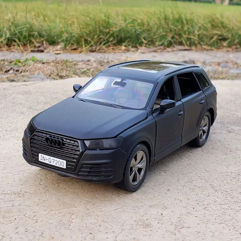 1:32 AUDI Q7 SUV сплава автомобиля модель литая игрушка автомобиля металлический звук света автомобиля модель - Изображение 4 из 4
