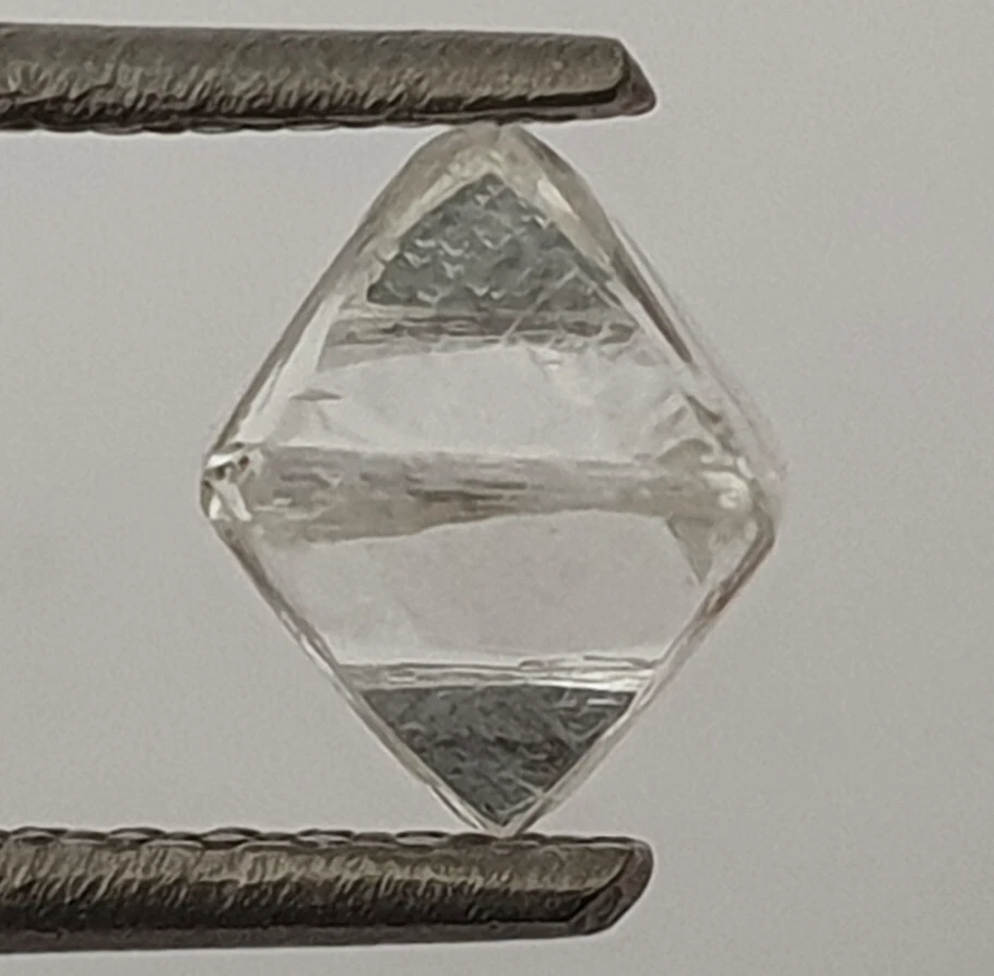 Diamante Cristal Áspero Natural 0.91 ct. - Color G - SI2 - VIDEO 360° -YL2528 Foto 4 de 4