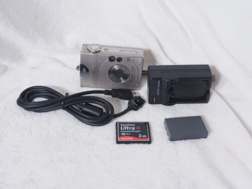 Canon Powershot S100 Digital ELPH 2.1 MP Camera - Tested/Works