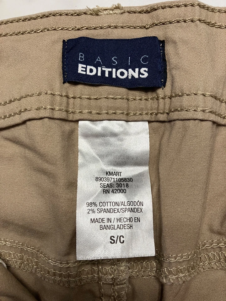 Pantalones cortos para mujer Basic Editions beige tostado con bolsillos frontales de parche - talla pequeña Foto 2 de 4