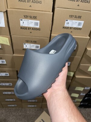 Adidas YEEZY Slides “Slate Grey