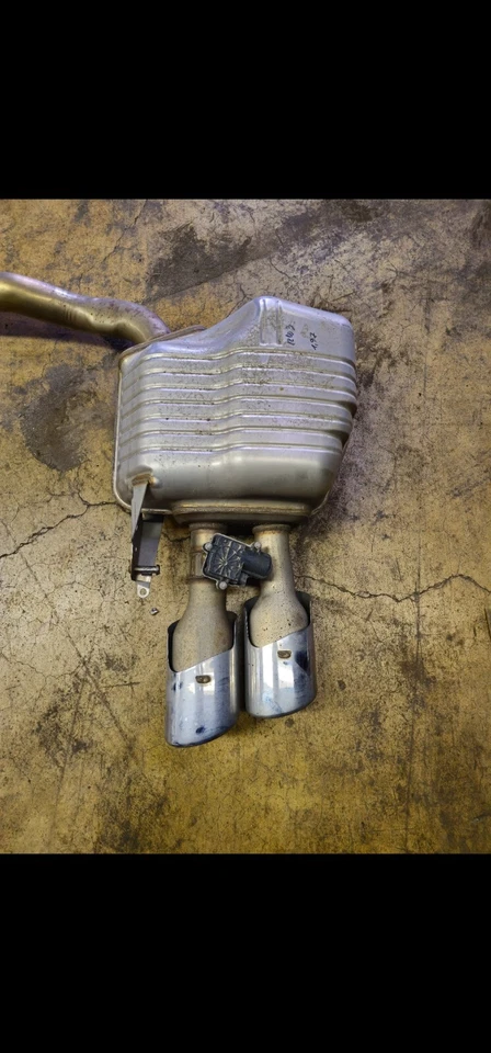 2022 audi s8 L exhaust - Image 4 of 4