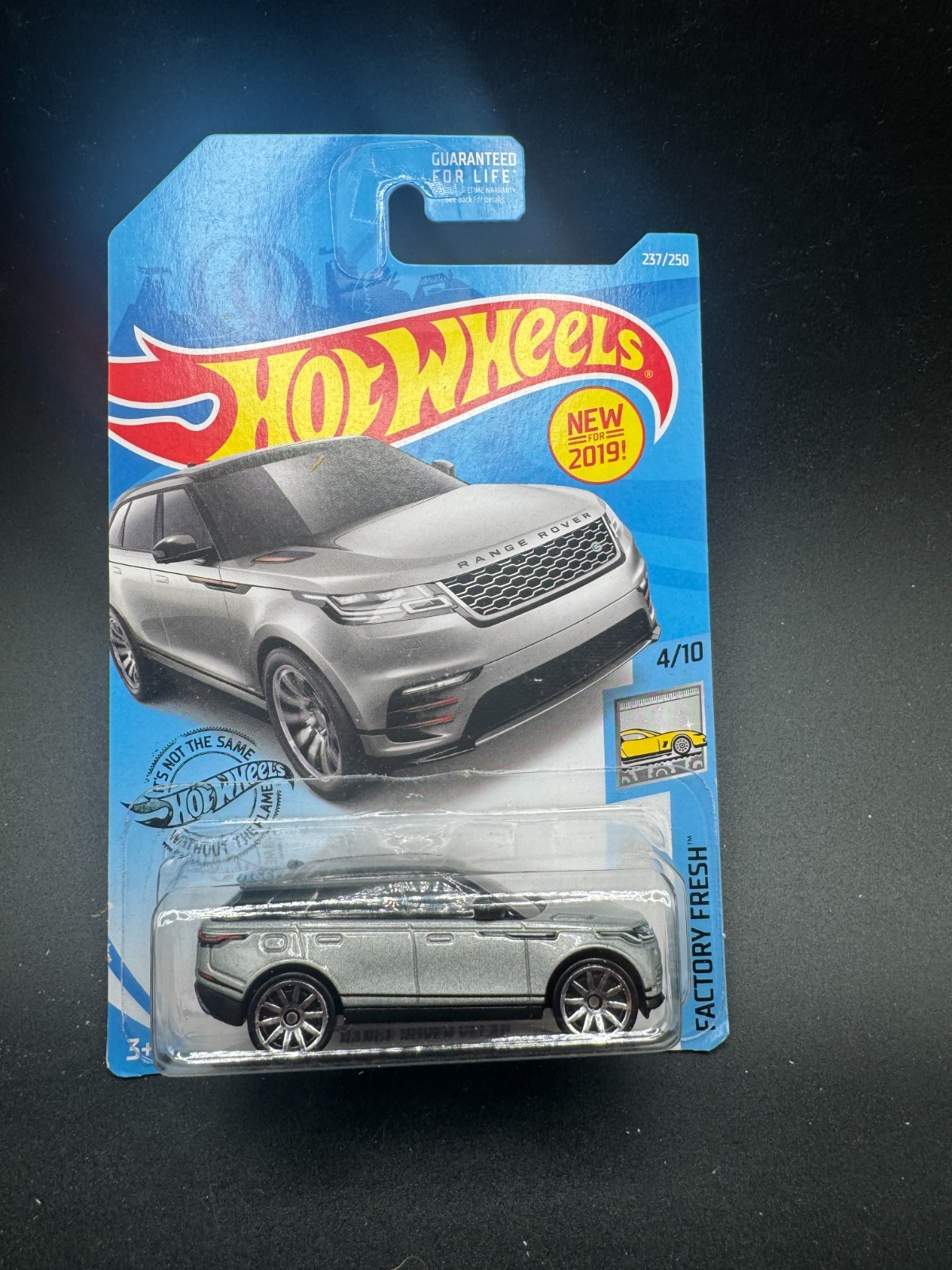 Hot Wheels Factory Fresh 4/10 Range Rover Velar 237/250 New For 2019 Silver C2