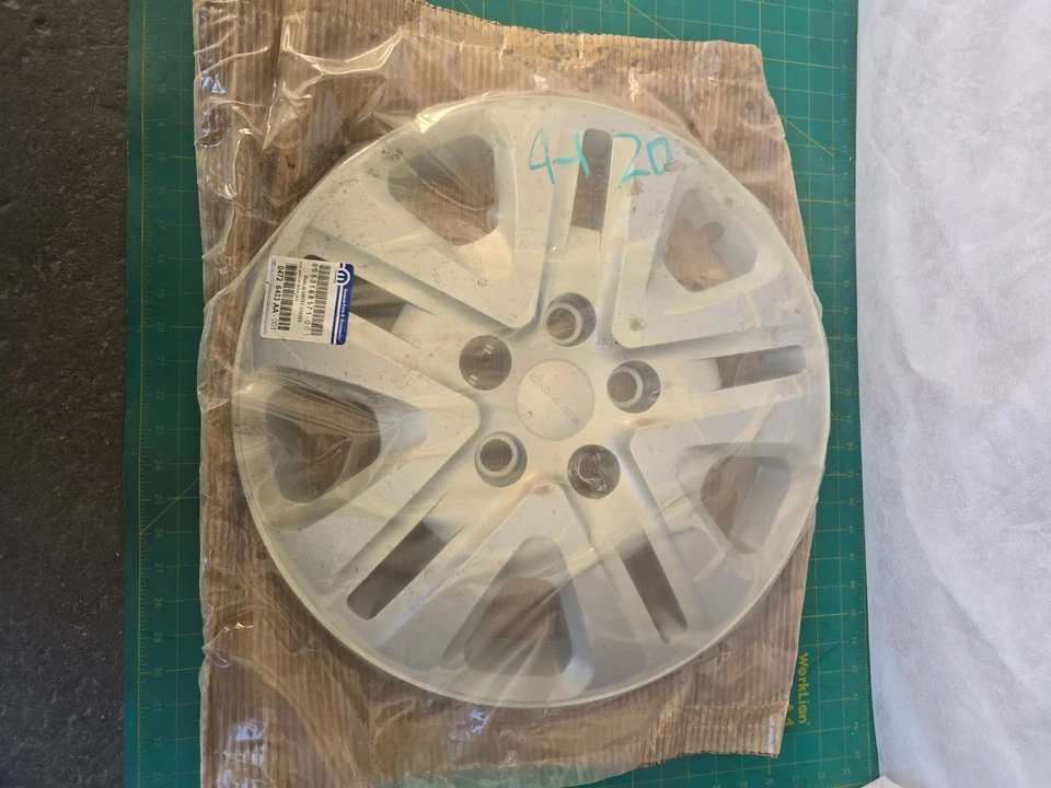 2013-2020 DODGE GRAND CARAVAN/JOURNEY WHEEL COVER NEW OEM 04726433AA - Image 2 of 3