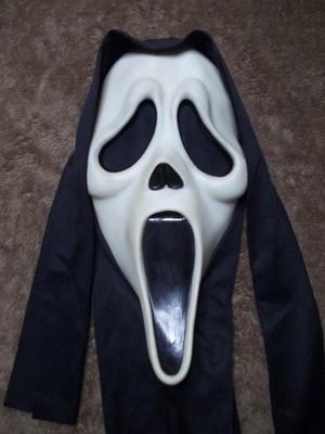 Ghost Face Scream 3 Hero Style Mask Pre 2010 EU Glow Easter Unlimited Vintage