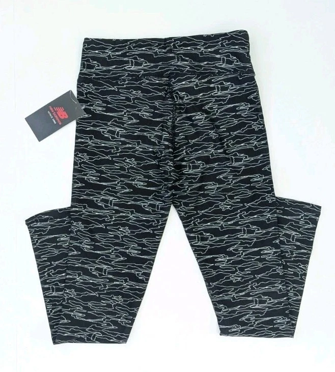 Leggings activos New Balance para niñas, negros, grandes (14/16) Foto 2 de 4