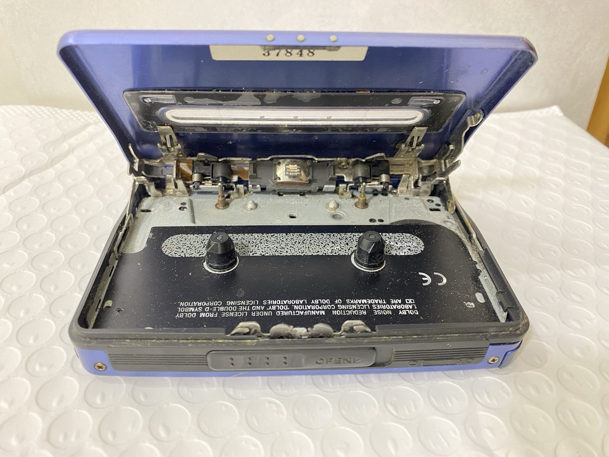 Vintage Sony WM-EX674 Walkman MiniDisc,Made in Japan, Player
