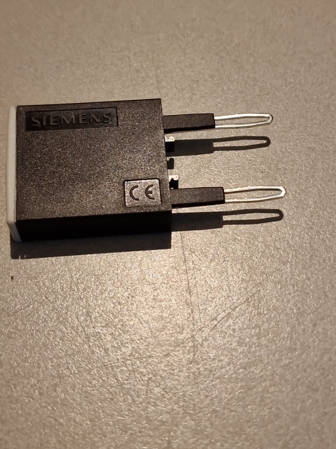 4x SIEMENS 3RT1916-1BB00
