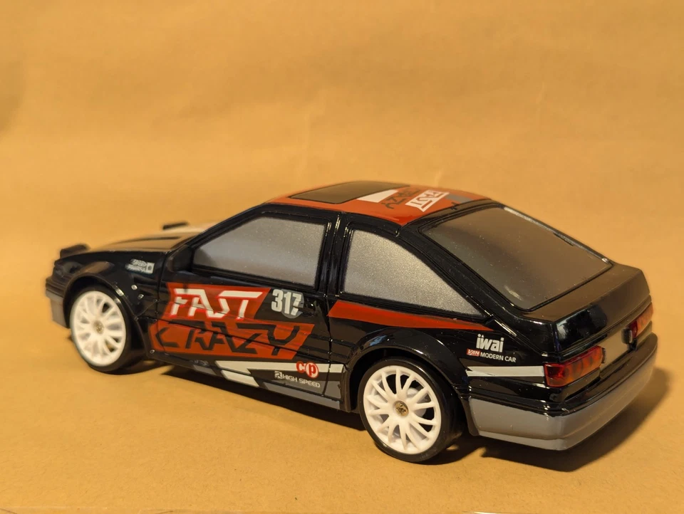 Coche de radiocontrol AE86 Drift 1:24 4x4 Racing Rally - Control remoto 2.4G JDM 🔥 Vendedor caliente Foto 2 de 4