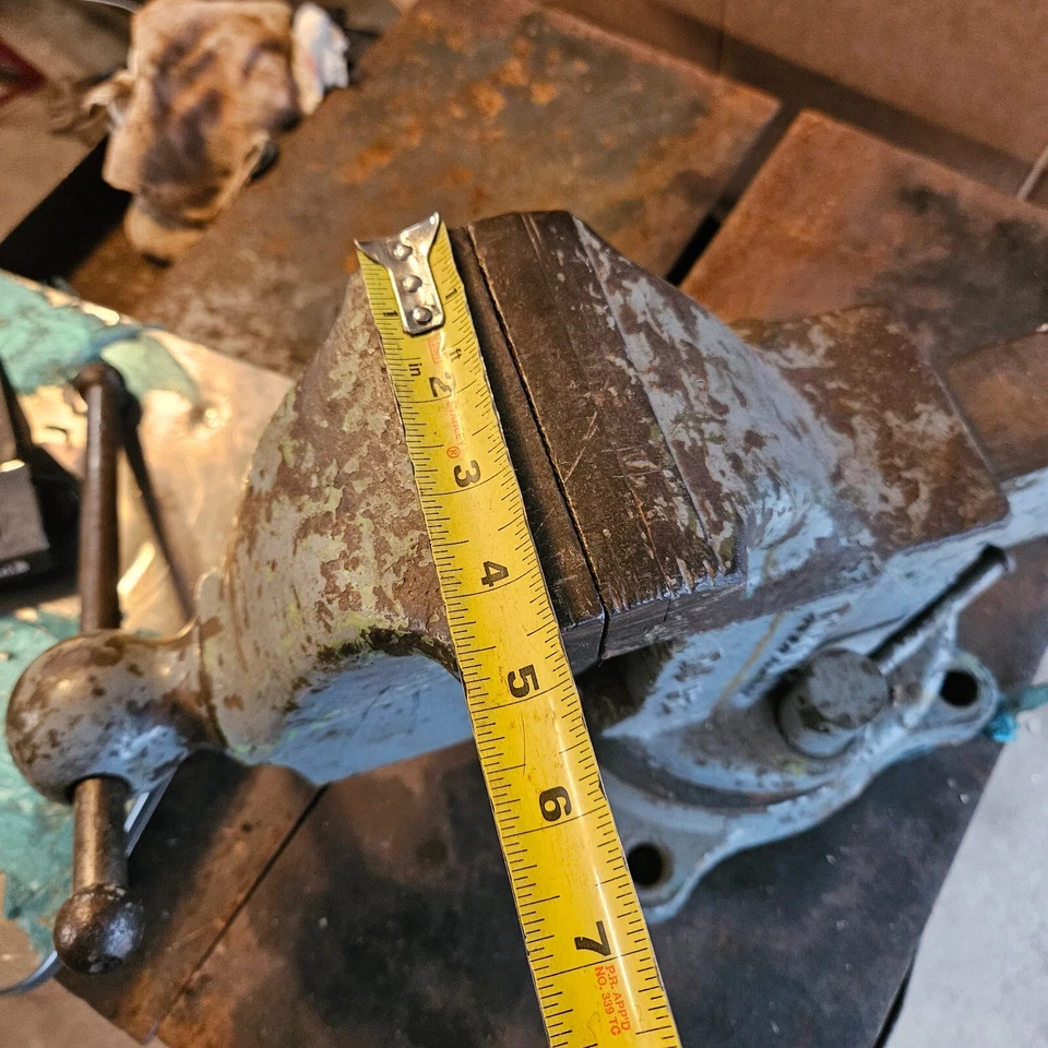 Tornillo giratorio Rock Island 574 4 1/2" Foto 2 de 4