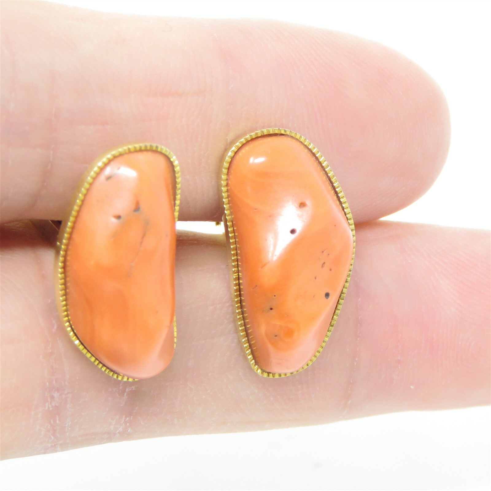NYJEWEL Japan 14k Yellow Gold Natural Coral Cuffl… - image 4