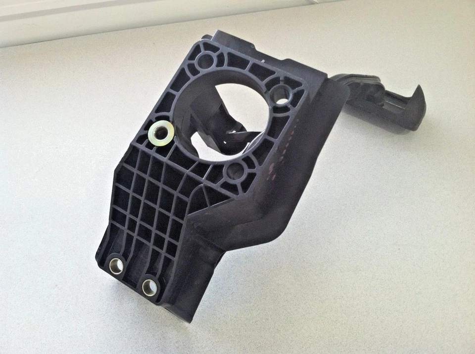 2000-2006 MERCEDES-BENZ W220 S320 S430 ~ BRAKE PEDAL - Image 4 of 4