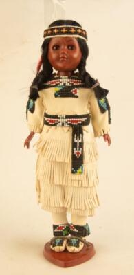 INDIANER SQUAW ETHNISCHE PUPPE MIT HARTEM GESICHT - EXQUISIT!! um 1960 Ref:9654K