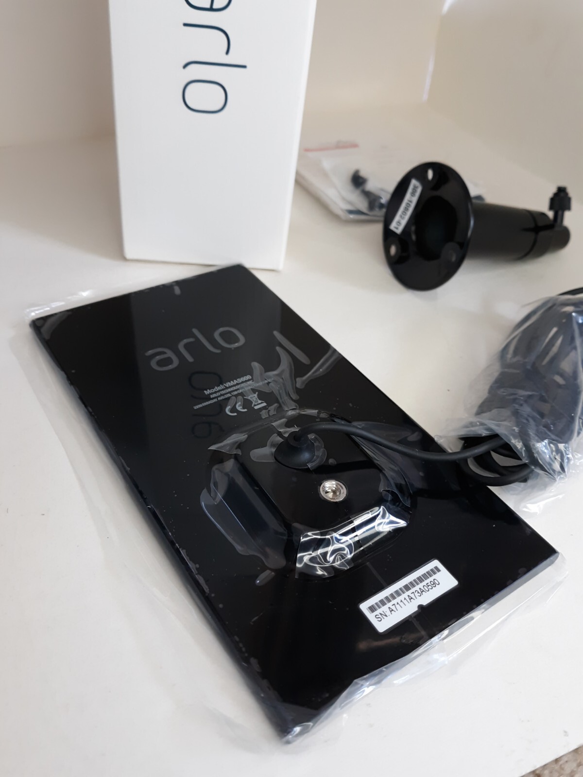 NEW ARLO security camera VMA5600B Solar Panel, magnetic cable, black, by Netgear