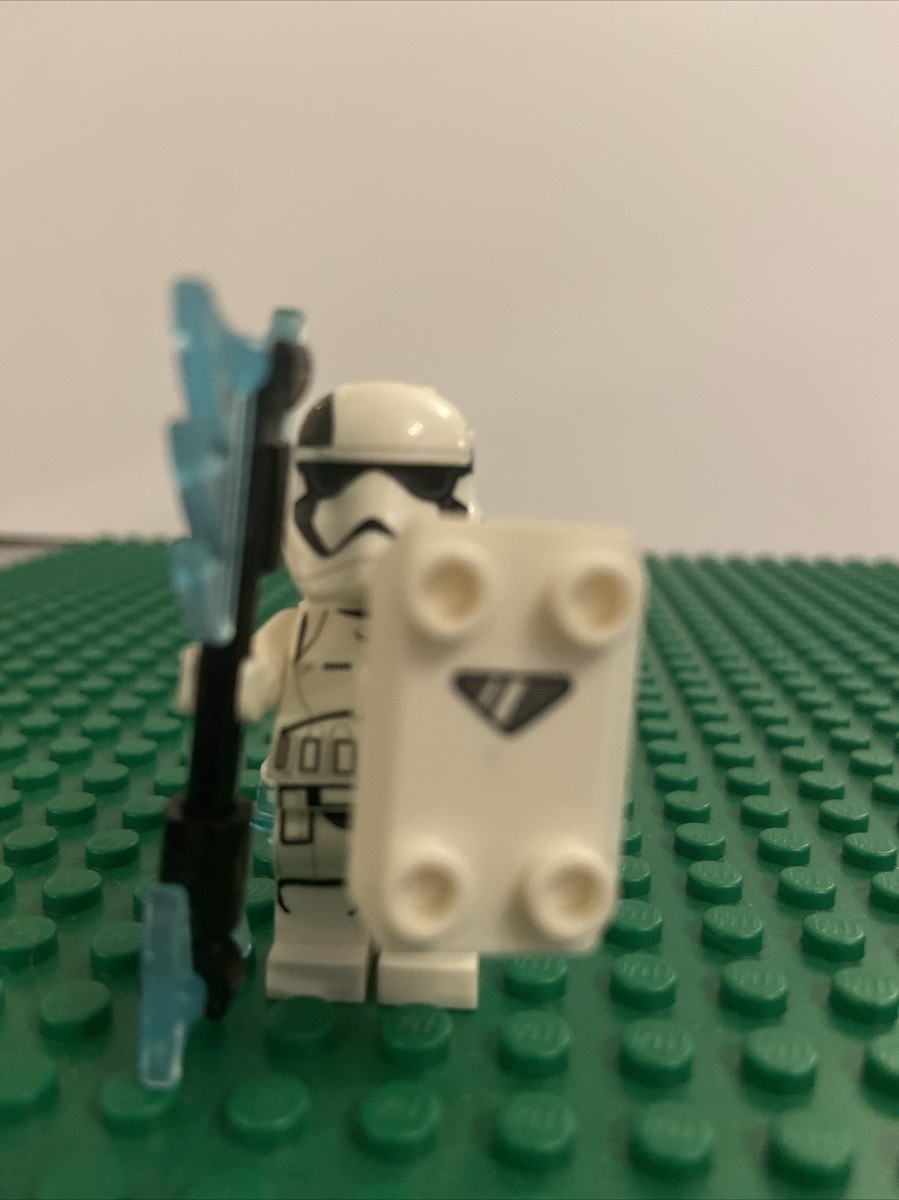 LEGO STAR WARS First Order Stormtrooper (with weapons and jetpack