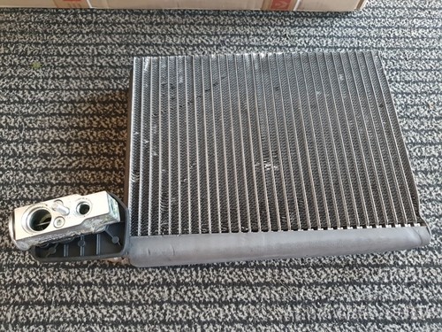 A1648300084 VERDAMPFER DER KLIMAANLAGE / W164 W251 / 169367 MERCEDES ML R-Klasse