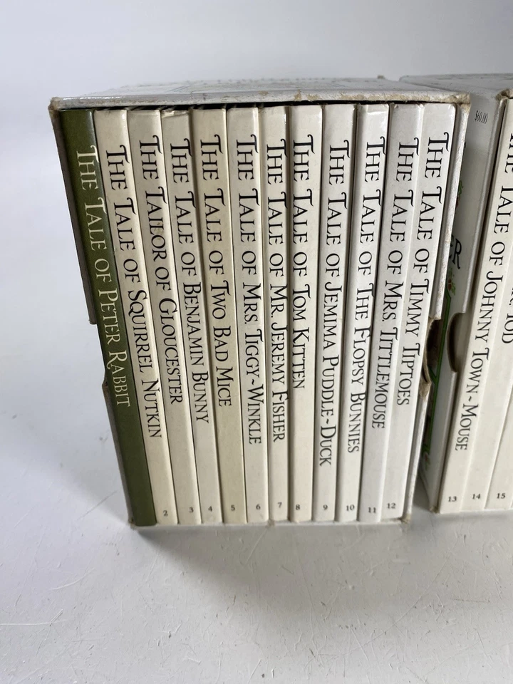 The Peter Rabbit Library by Beatrix Potter Two Box Sets HC 23 Volumes 1989 Good Foto 2 de 4